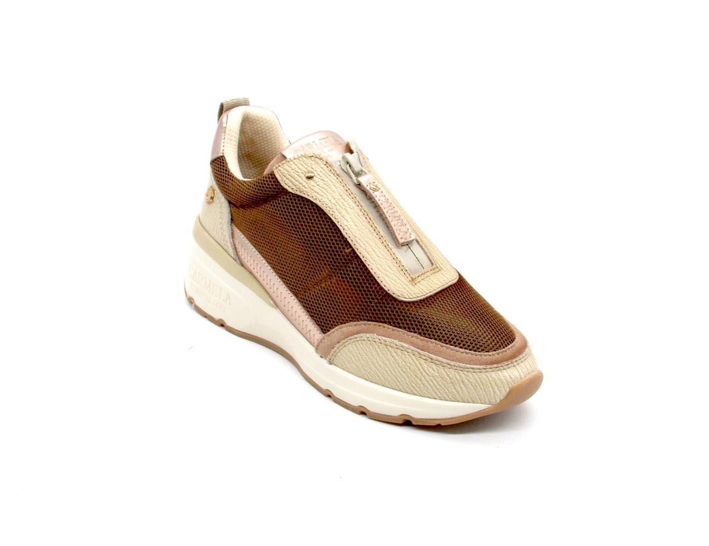 Zapato Deportivo Carmela 161422 beige para mujer