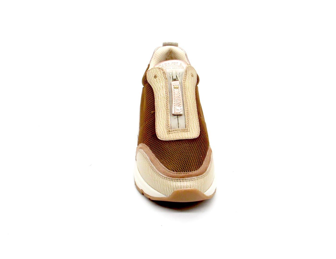 Zapato Deportivo Carmela 161422 beige para mujer