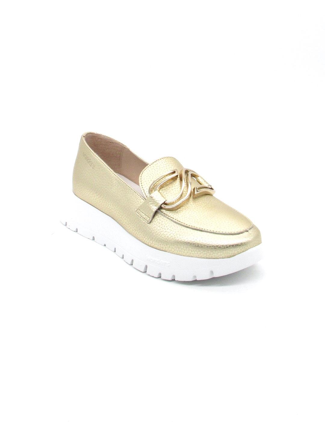 Mocasín Wonders 2462 dorado para mujer