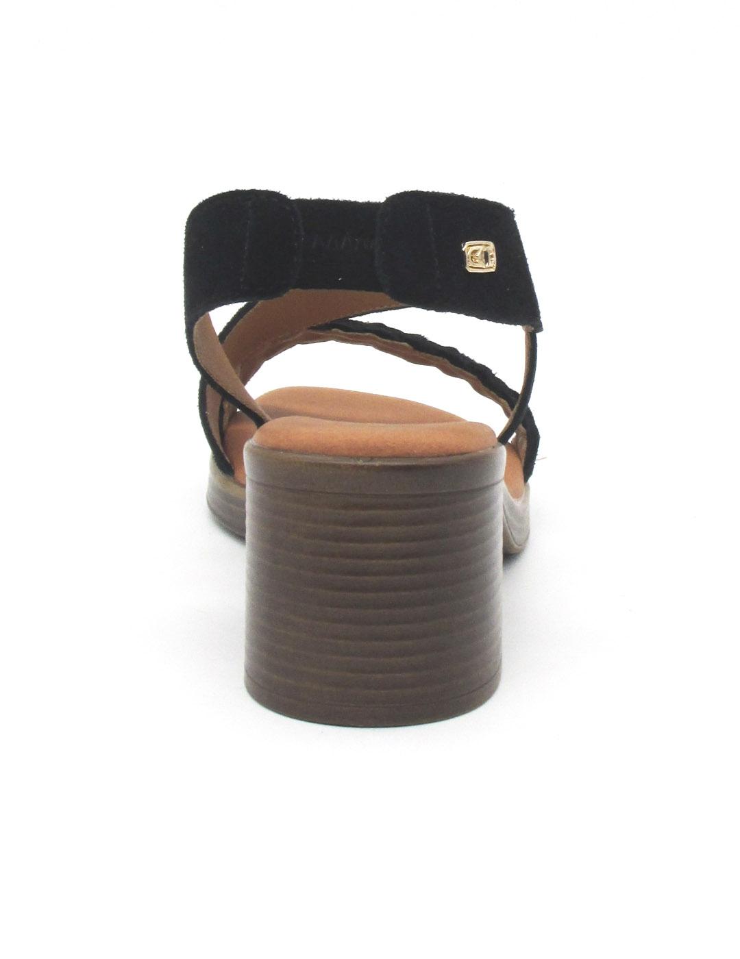 NEW GOTICA 11 CHIKA 10 SANDALIA NEGRO TACON