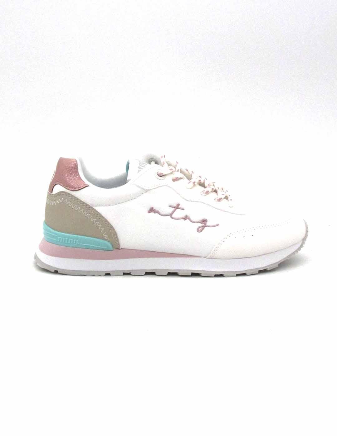 Zapatilla Mustang 60439 de color blanco con cordón