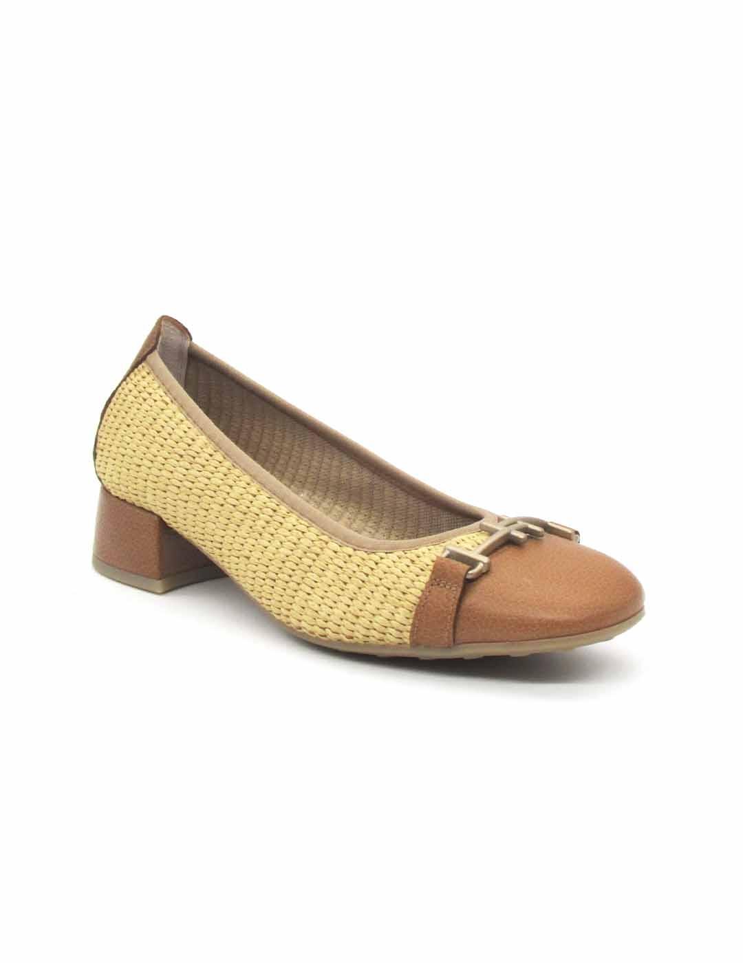 Zapato Hispanitas RH253992 de color cuero con tacón