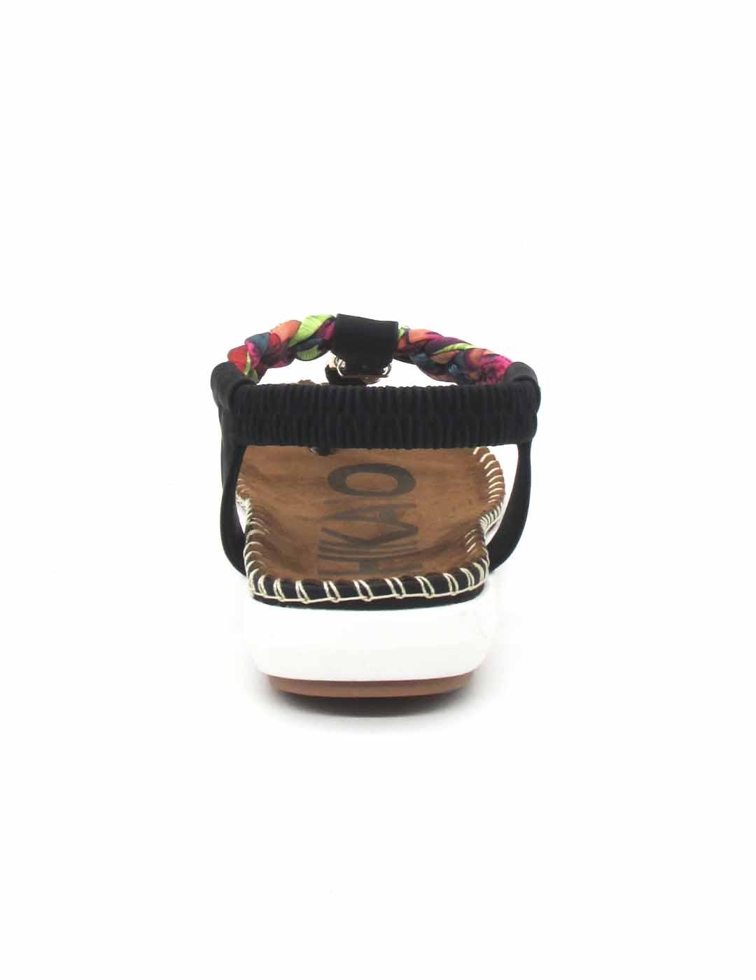 Sandalia Chika10 CANELON 04 de color negro plana