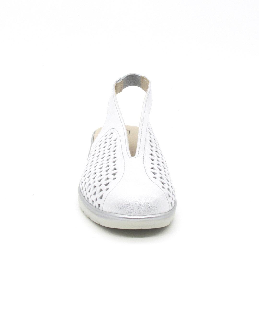 Sandalia Pitillos 10370 de color plata con cuña