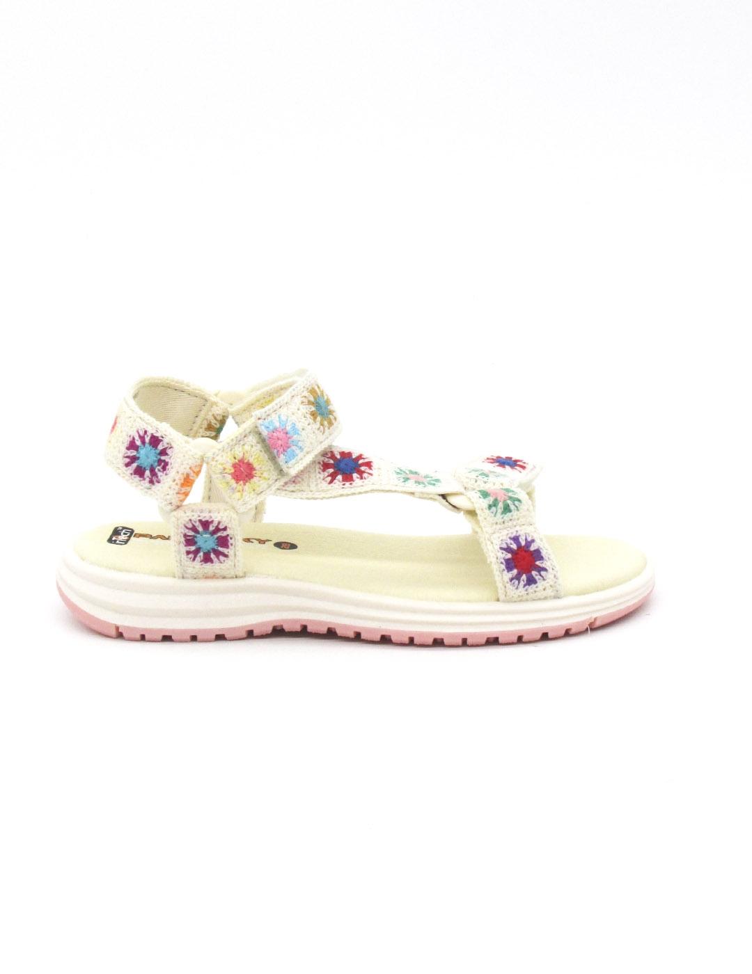 Sandalia Pablosky 981830 crochet beige para niña