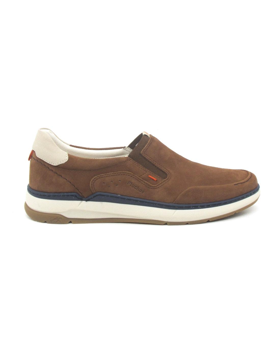 Mocasín Fluchos F2213 de color cuero para hombre