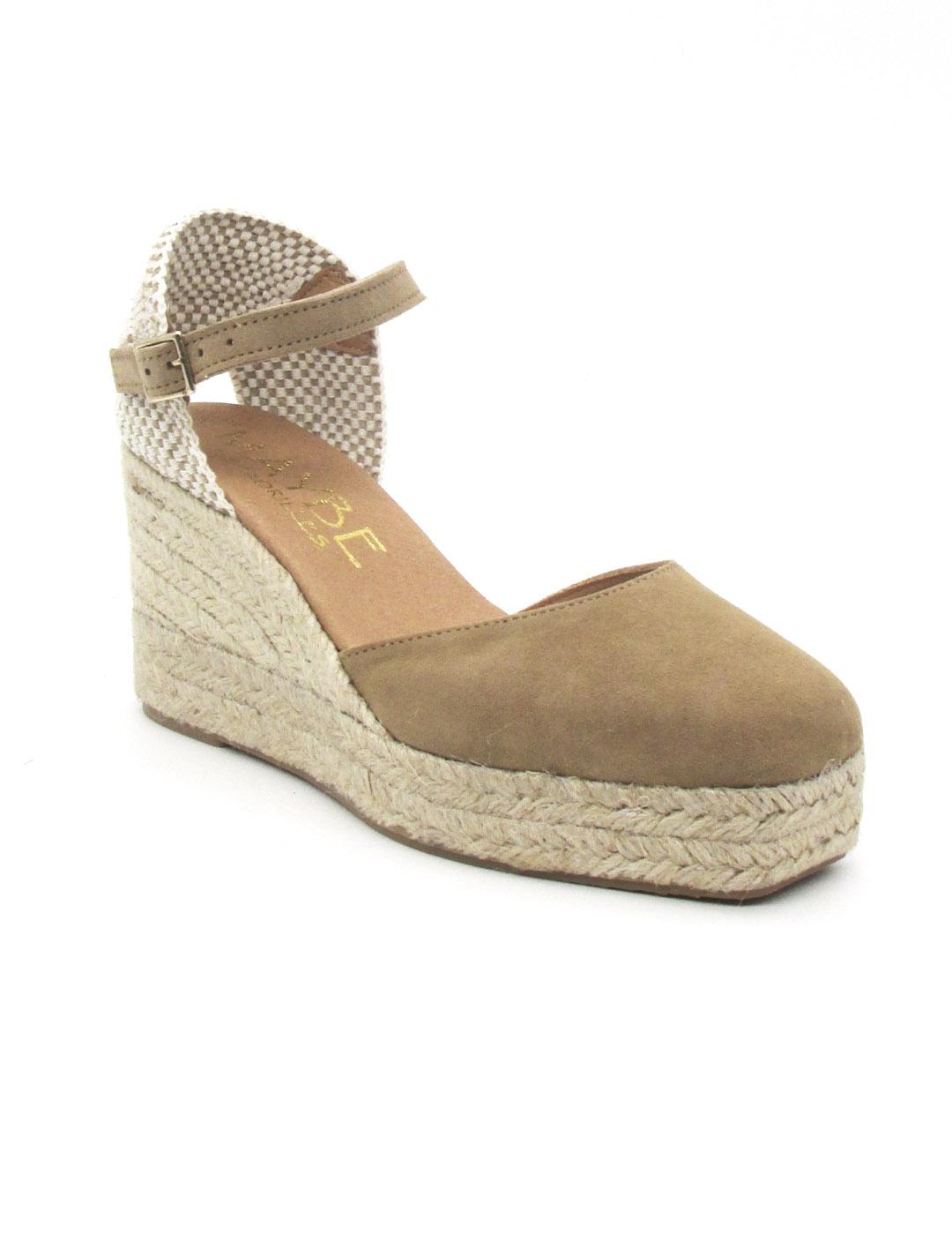 Alpargata Maybe FIONA de color camel con cuña para mujer