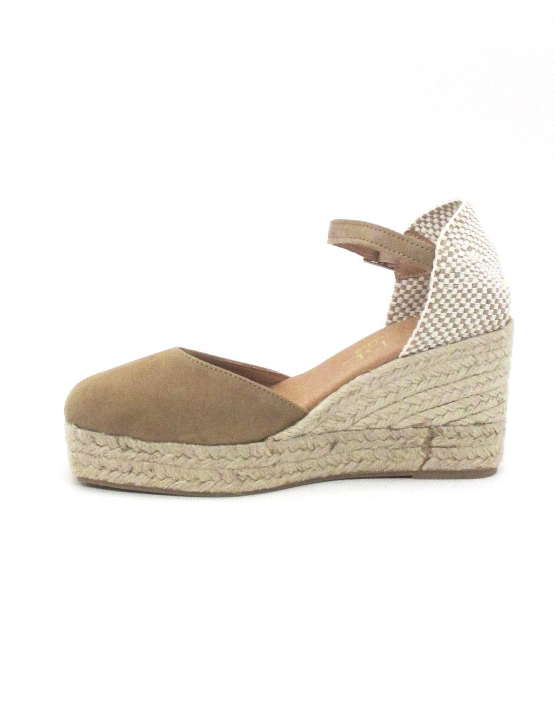Alpargata Maybe FIONA de color camel con cuña para mujer