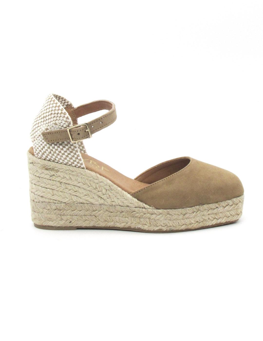 Alpargata Maybe FIONA de color camel con cuña para mujer