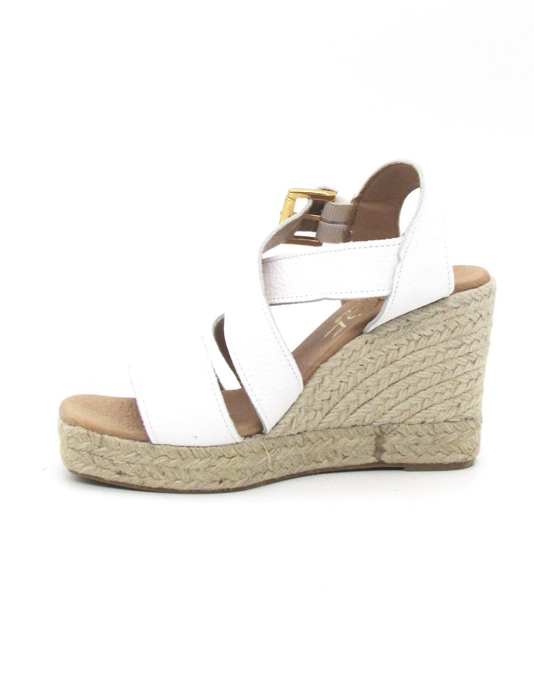 Sandalia Maybe FAITH de color blanco con cuña para mujer