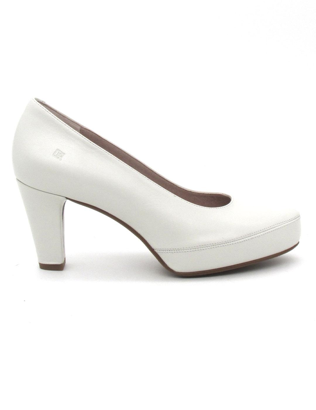 Zapato Dorking D5794 corte salón de color hielo para mujer