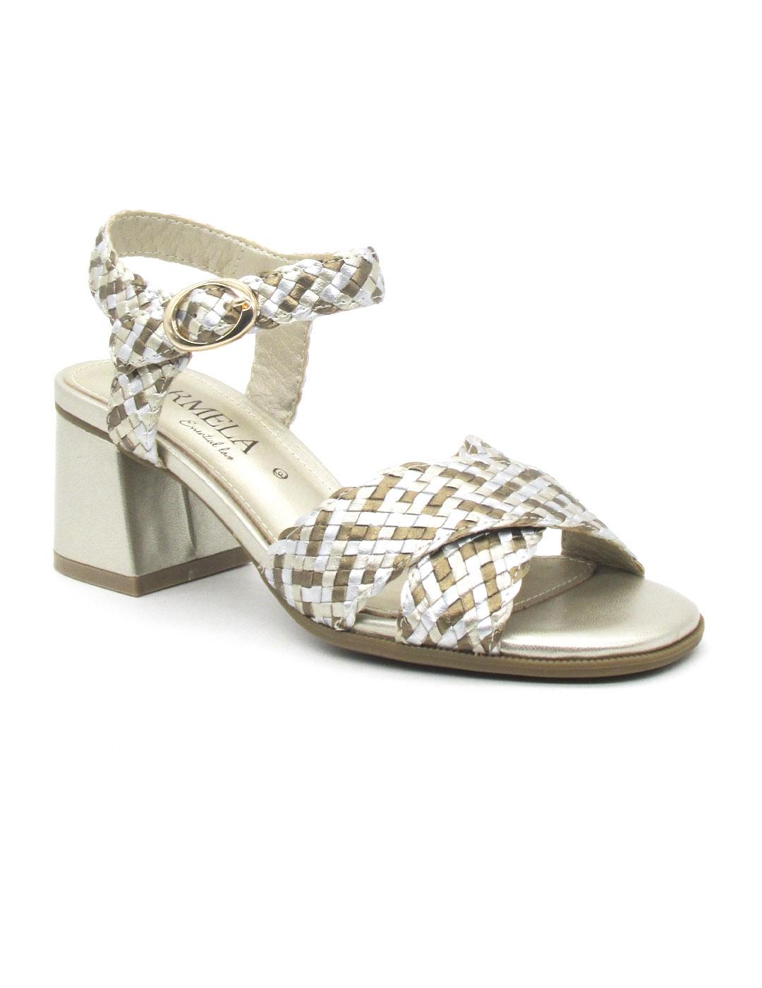 Sandalia Carmela 162192 de color oro con tacón para mujer
