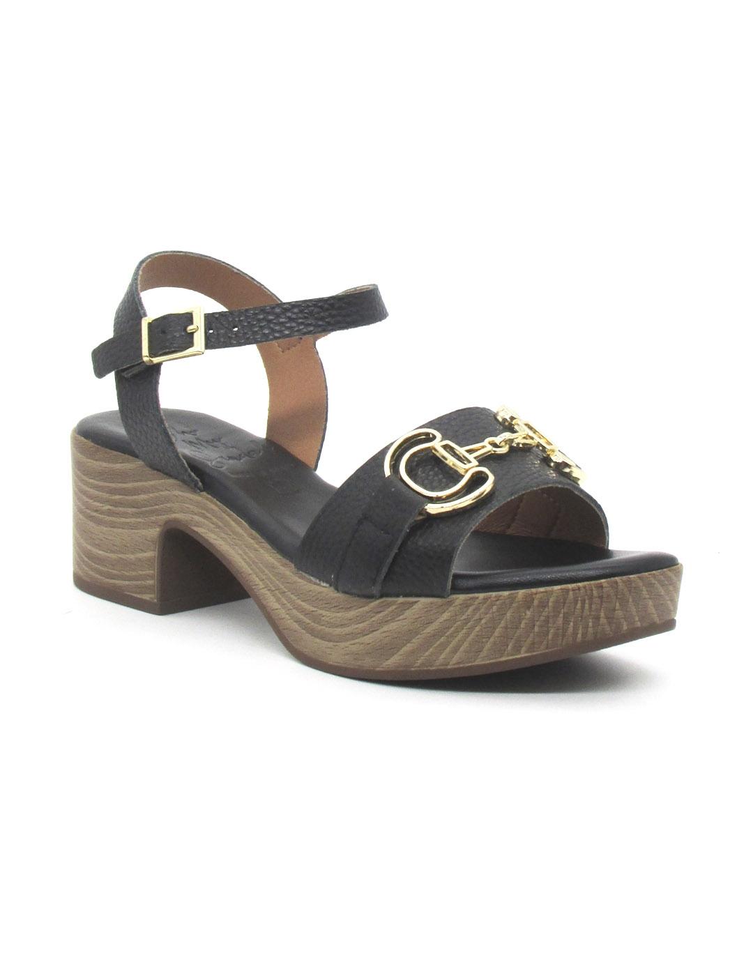 Sandalia Oh My Sandals 5626 de color negro mujer