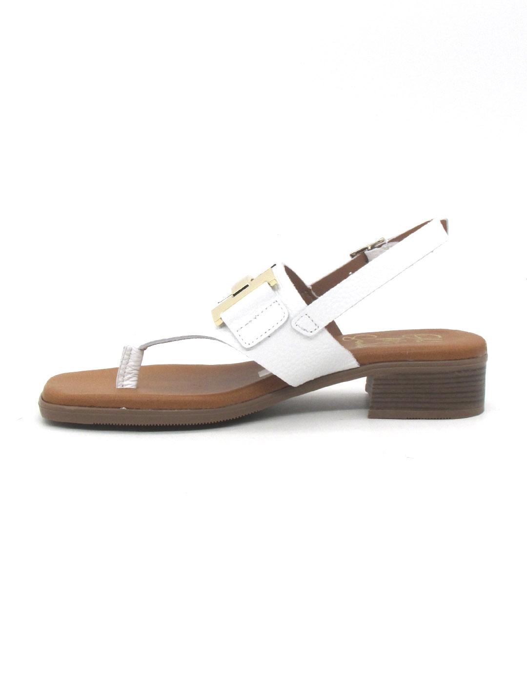 Sandalia Oh My Sandals 5585 de color blanco para mujer