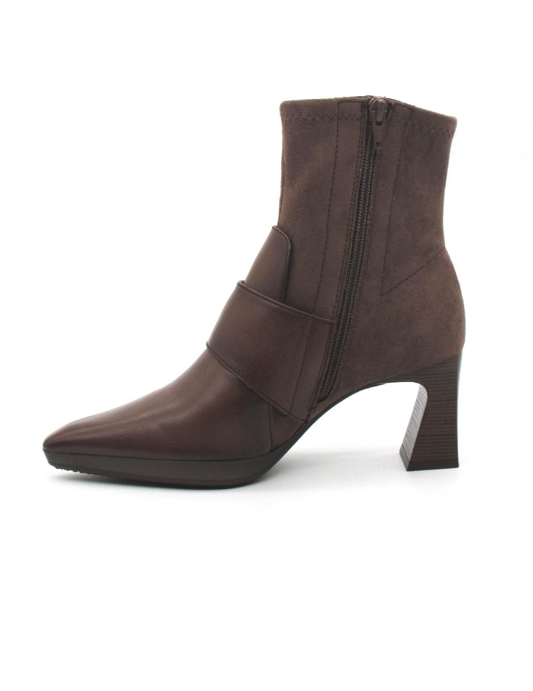 Botin Hispanitas HI254304 color marrón tacon