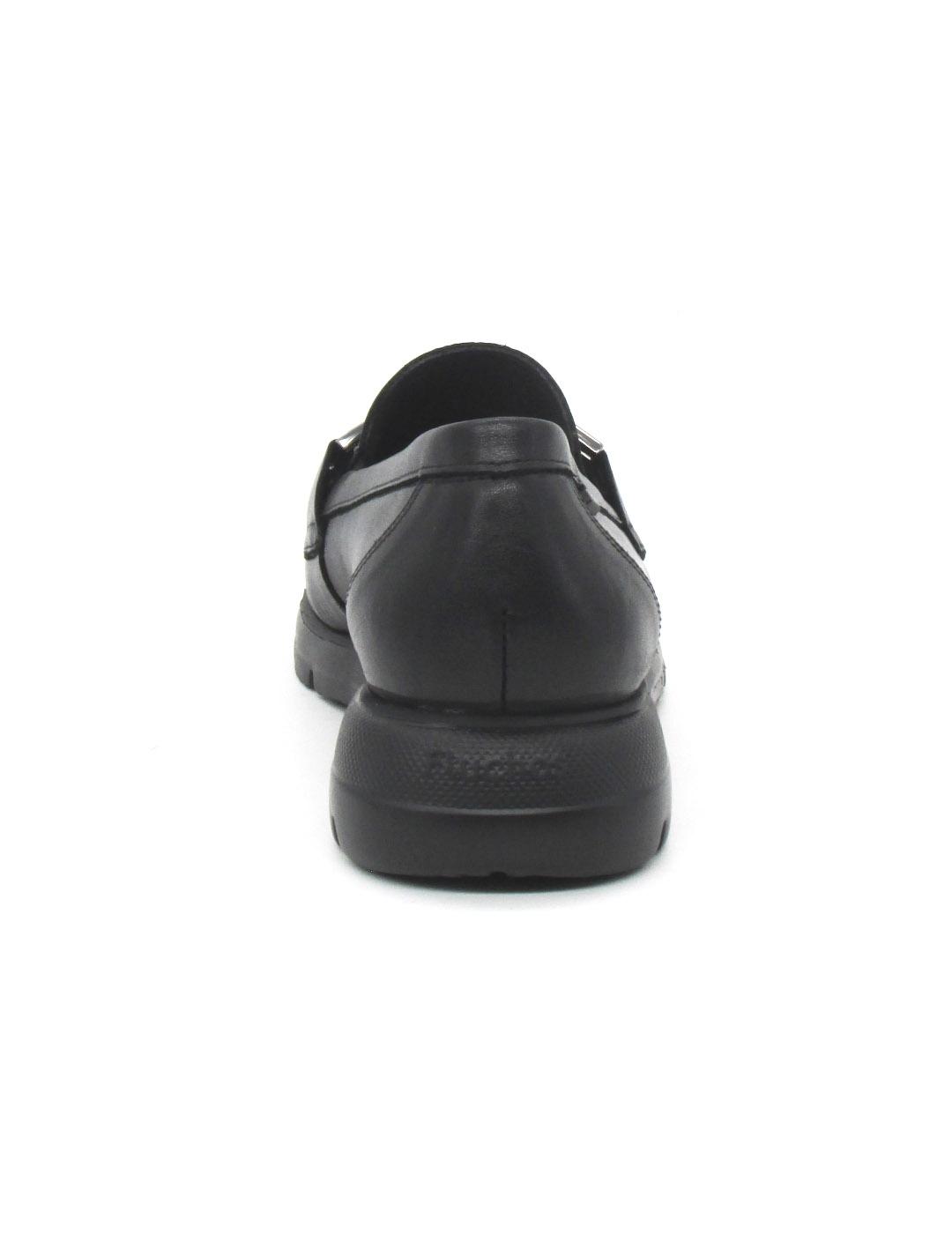 Mocasin Fluchos F1794  negro piel para mujer