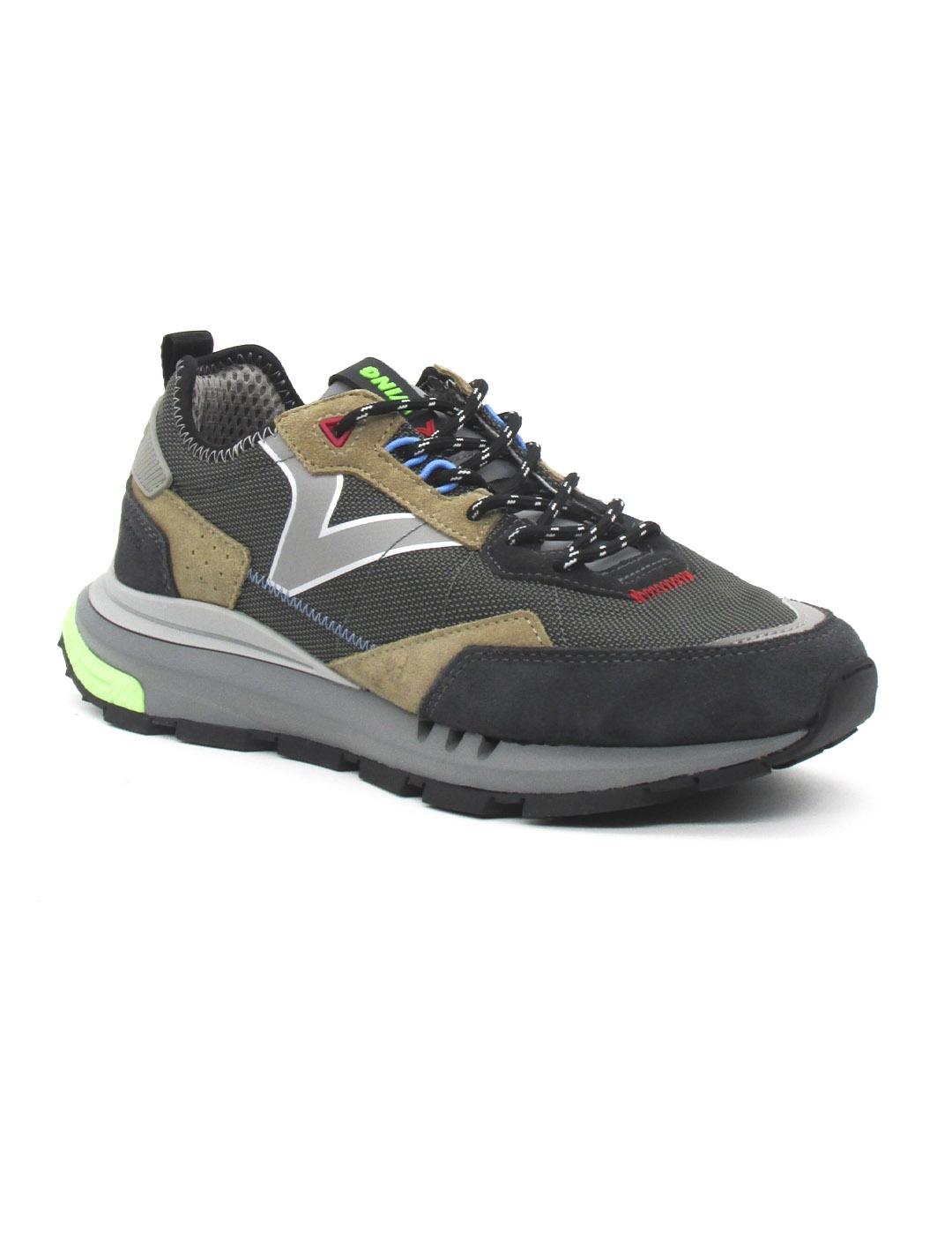 Zapatilla Victoria 8811104 de color negro hombre