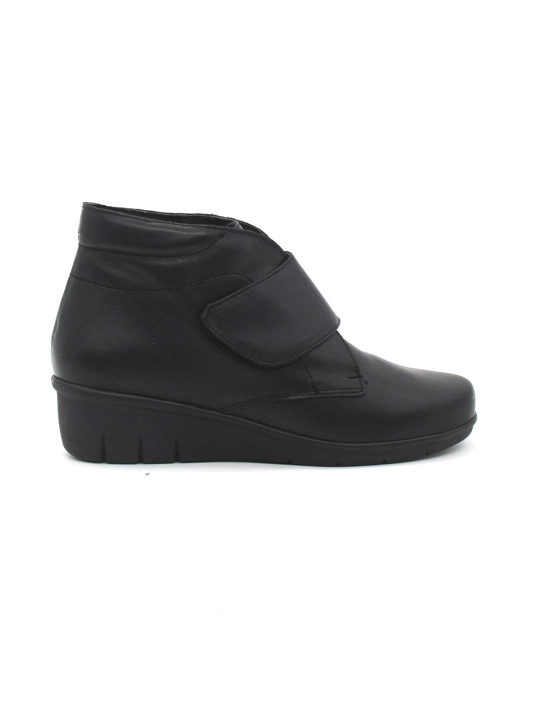 Botin Valerias 1573 de color negro para mujer