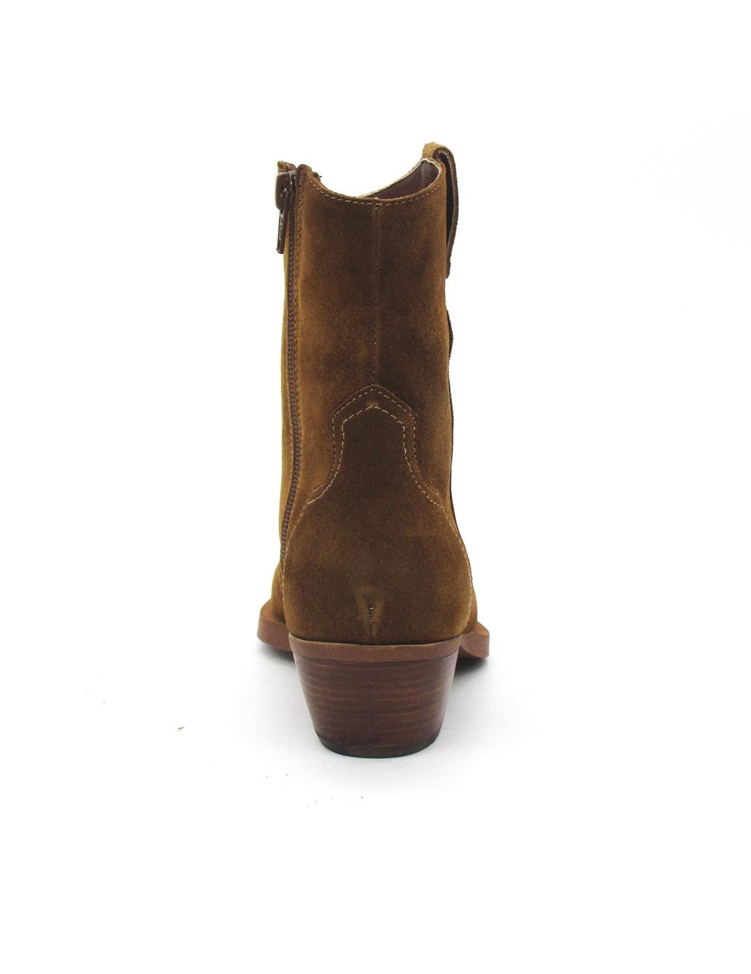 Botin Alpe campero 5547 de color cuero para mujer